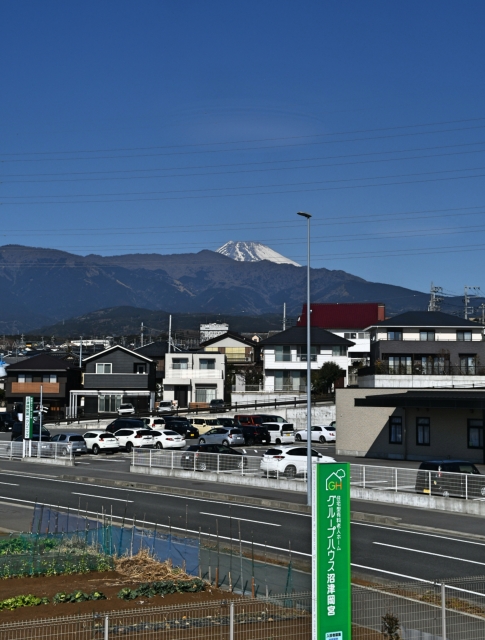GH沼津岡宮２階から快晴の富士山を望む